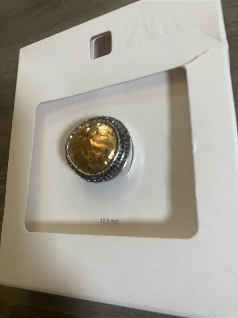 NWT Zara Crystals Texture Maxi Ring